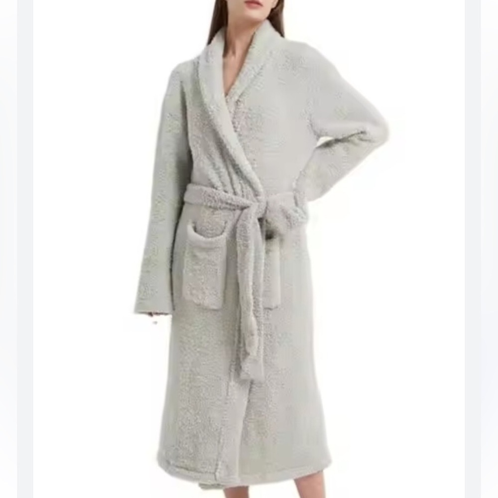 Barefoot Dreams Cozy Cream Women's Robe size 2